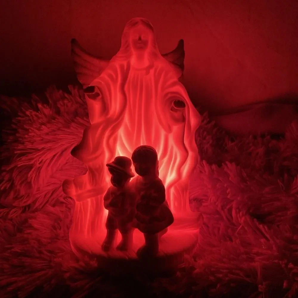 Vintage 1999Gift Collection By Lincolnshire Porcelain Guardian Angel Night Light